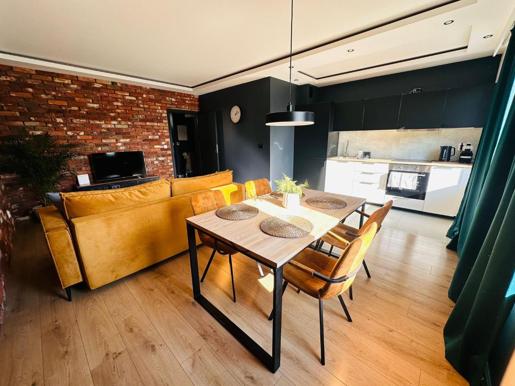 Apartamenty Caloroczne Puck Buitenkant foto